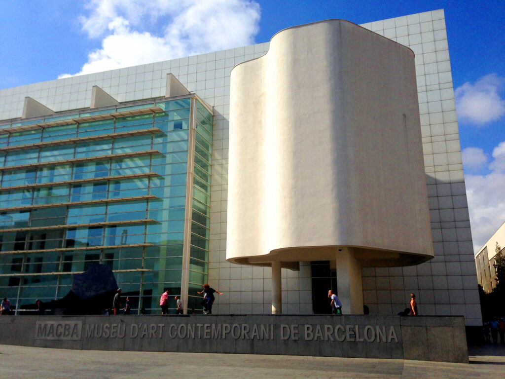 Le bâtiment du MACBA